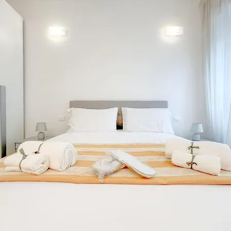 Elegante - Parcheggio - Ac شقة *