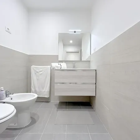 Apartment Elegante - Parcheggio - Ac *