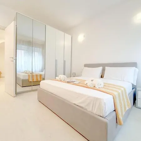 Elegante - Parcheggio - Ac